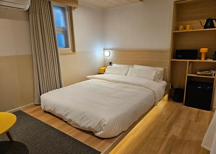 2025 Renovated- Marguerite 2*