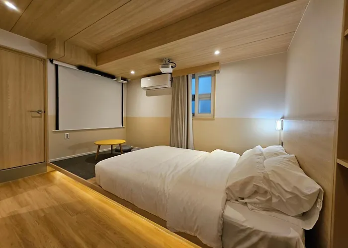 2025 Renovated- Marguerite