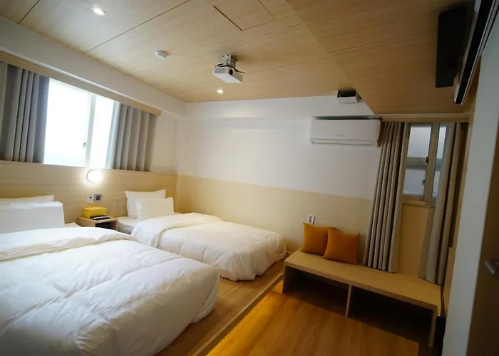 2025 Renovated- Marguerite 2*